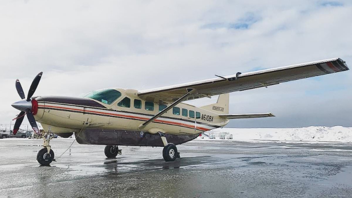 alert-–-breakthrough-in-search-for-missing-alaska-bering-plane-as-crews-trawl-desert-of-ice-for-survivors:-live-updates