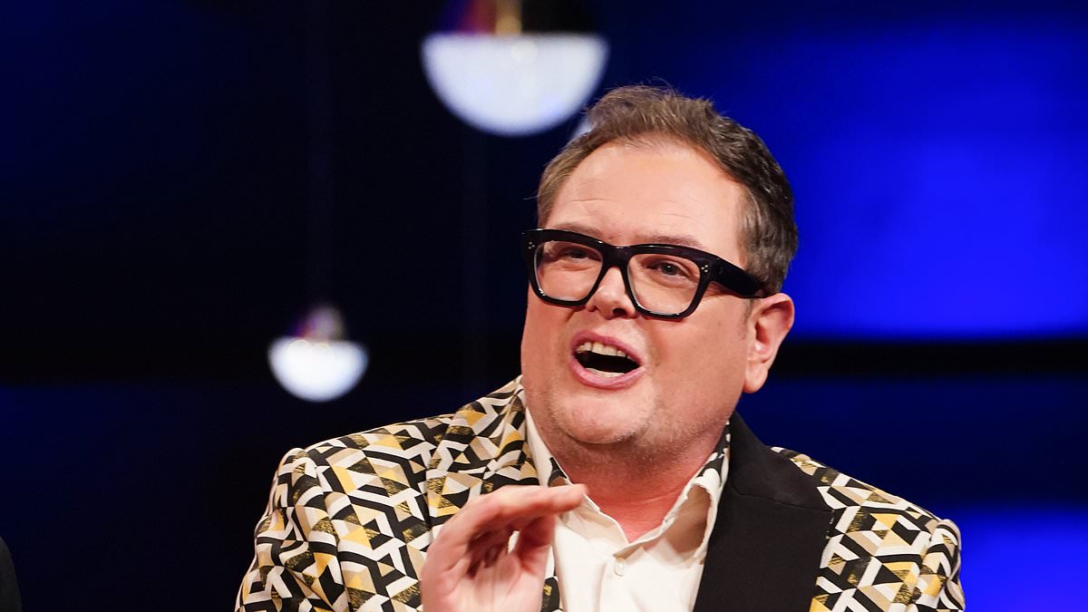 alert-–-alan-carr-claims-amanda-holden-is-‘very-bossy’-and-would-‘always-tell-him-what-to-do’-on-their-home-renovation-show