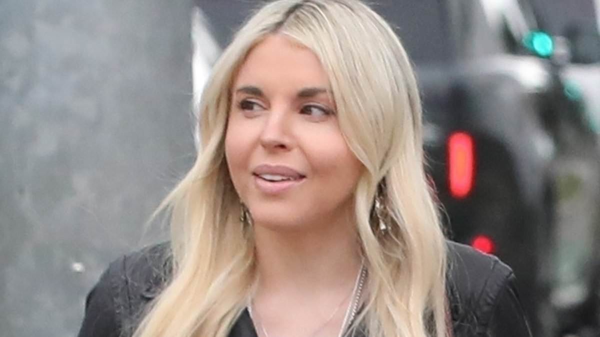 alert-–-billy-ray-cyrus’-australian-ex-wife-firerose-says-‘everyone-can-see-for-themselves-what-he’s-struggling-with’-following-divorce-from-the-country-star-and-his-family-problems