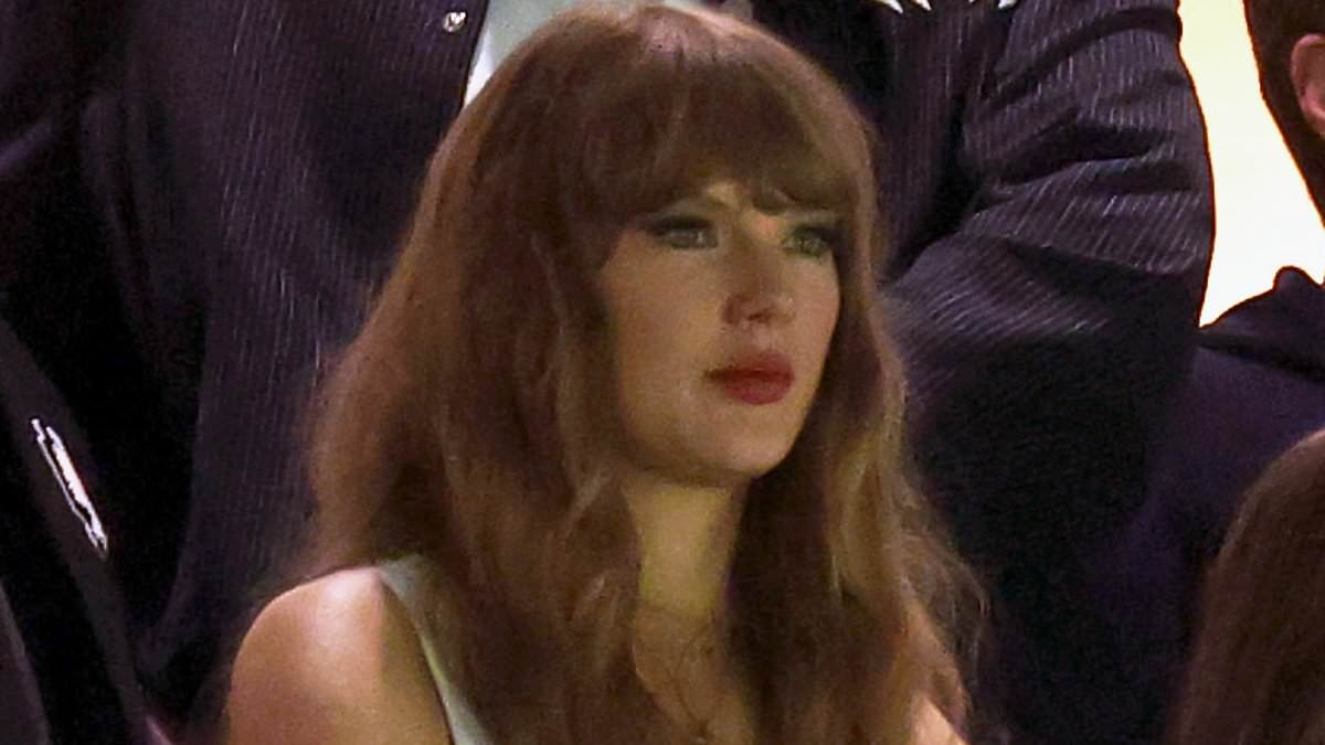 alert-–-what-did-taylor-swift-say-after-getting-booed-at-super-bowl-2025?-lip-reader-reveals-her-five-word-reaction