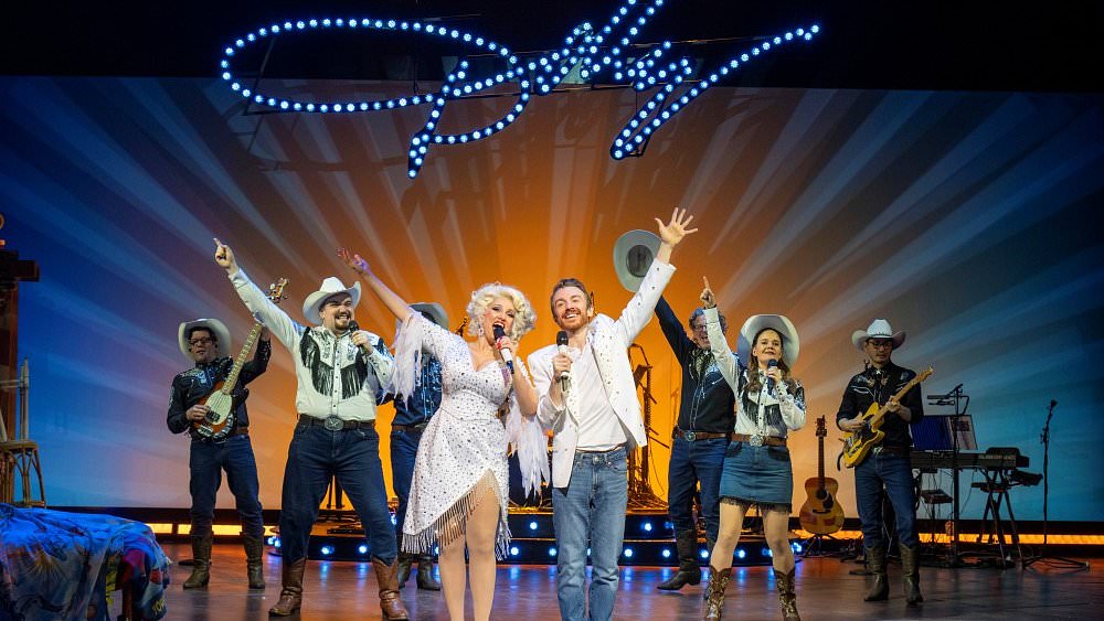 alert-–-dolly-parton-musical-suspended-over-homophobic-abuse:-full-cast-leave-stage-mid-show-after-woman-was-left-‘disgusted-by-gay-character’-–-days-after-another-audience-member-was-ejected-for-‘shouting-slurs’