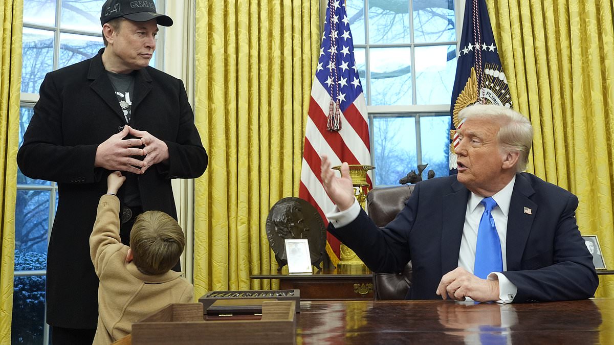 alert-–-donald-trump-mesmerized-by-elon-musk’s-son-x-as-four-year-old-steals-the-show-at-oval-office-press-conference