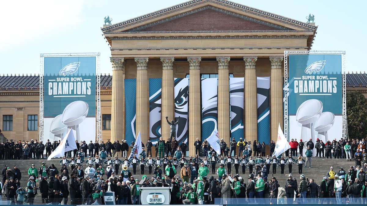 alert-–-suspect-is-arrested-after-two-women-were-shot-during-philadelphia-eagles-super-bowl-parade