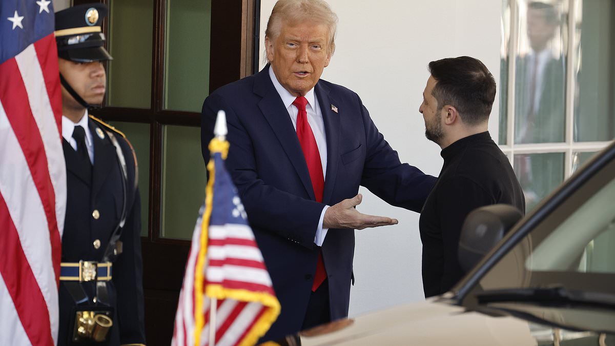 alert-–-trump-caught-on-hot-mic-making-very-awkward-comment-to-zelensky-moments-before-oval-office-clash