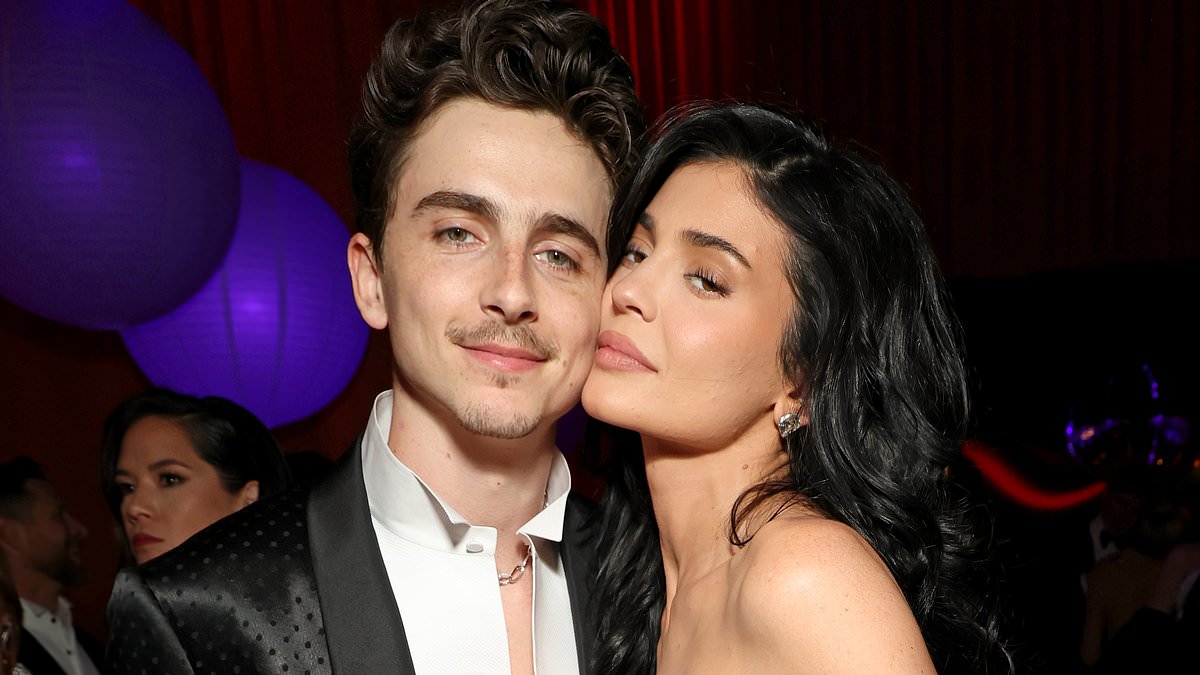 alert-–-heartbreaking-reason-timothee-chalamet-and-kylie-jenner-left-the-oscars-when-his-ex-took-to-the-stage