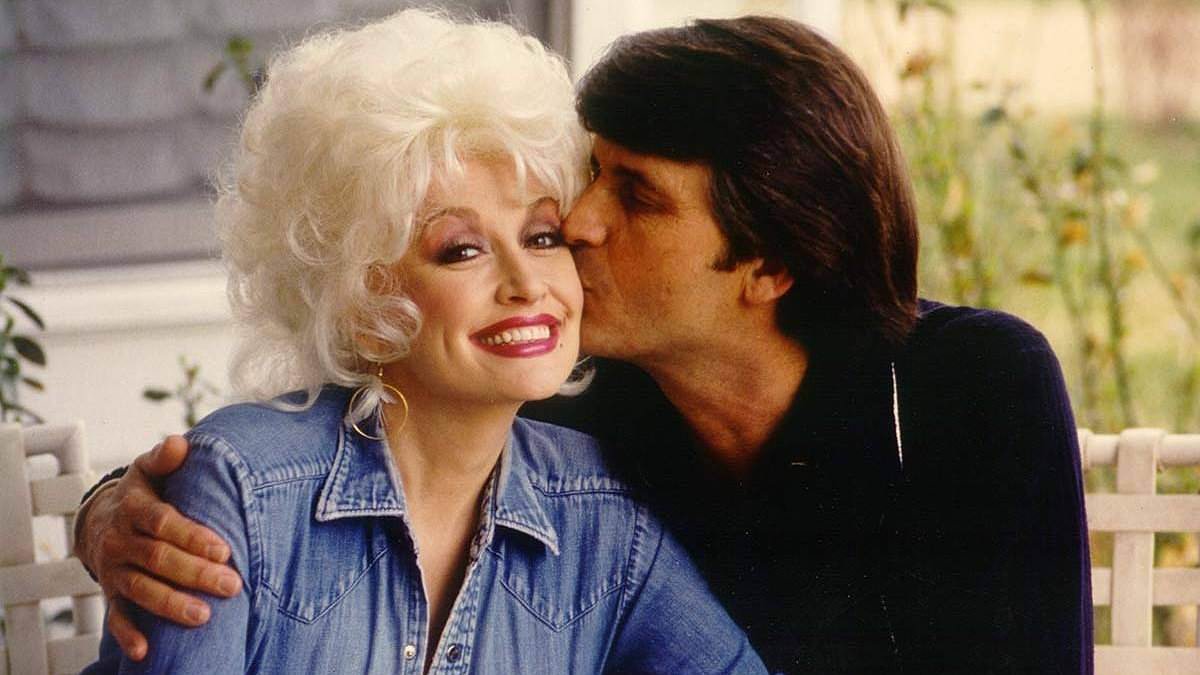 alert-–-dolly-parton-reveals-the-secrets-of-her-enduring-love-with-husband-carl-dean-as-he-dies-aged-82