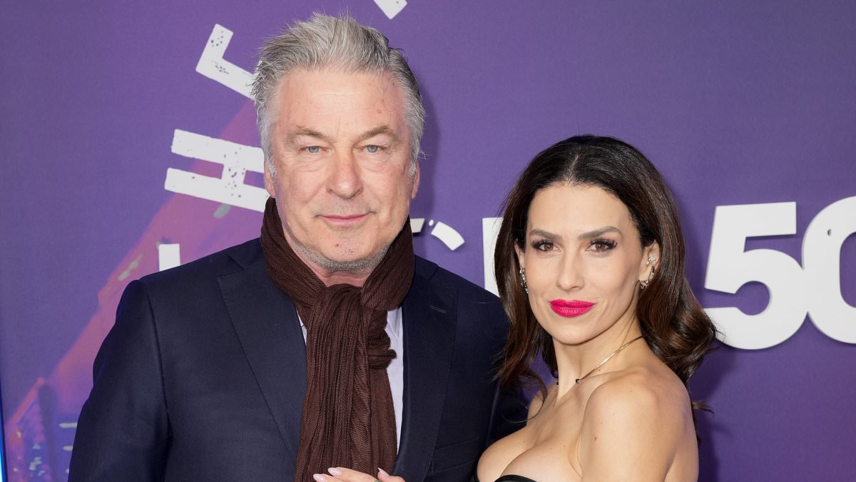 alert-–-alec-baldwin’s-grim-texts-to-wife-hilaria-after-shooting-dead-cinematographer-revealed