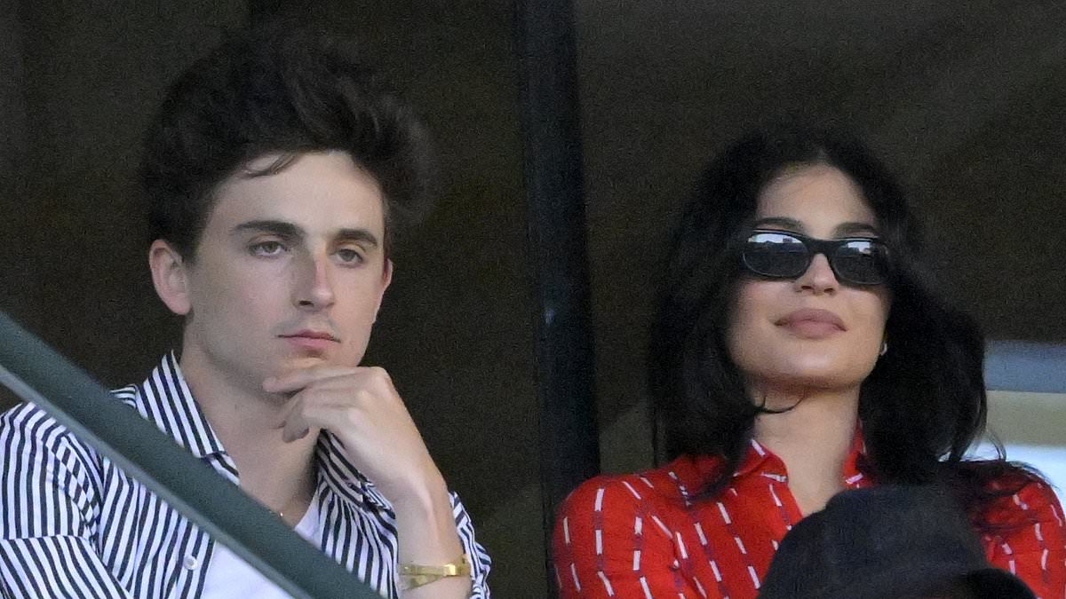 alert-–-what-kylie-jenner-and-timothee-chalamet-really-said-during-‘painful’-exchange-at-tennis-match