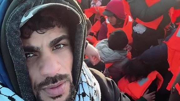 alert-–-fears-gun-toting-palestinian-channel-boat-migrant-who-called-on-god-to-‘kill-all-jews’-will-be-allowed-to-stay-in-britain-due-to-human-rights-laws