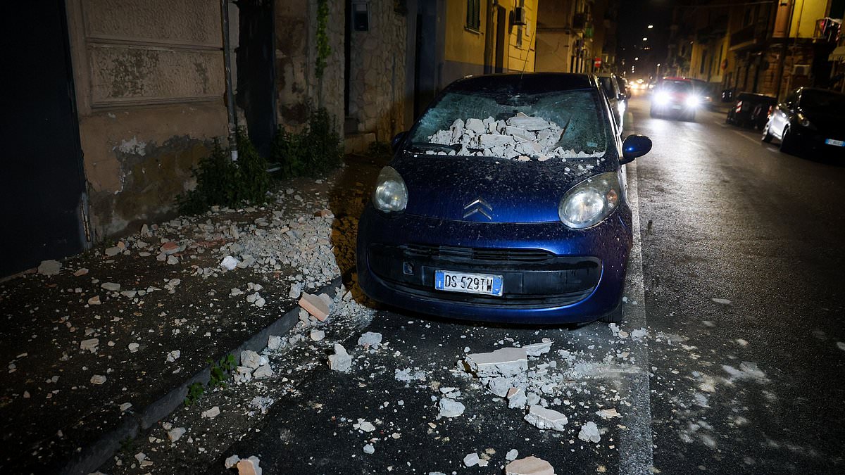 alert-–-earthquake-hits-naples:-‘whole-city-is-awoken-by-huge-roar’-as-it-is-rocked-by-strongest-quake-in-40-years,-sending-people-rushing-into-the-streets