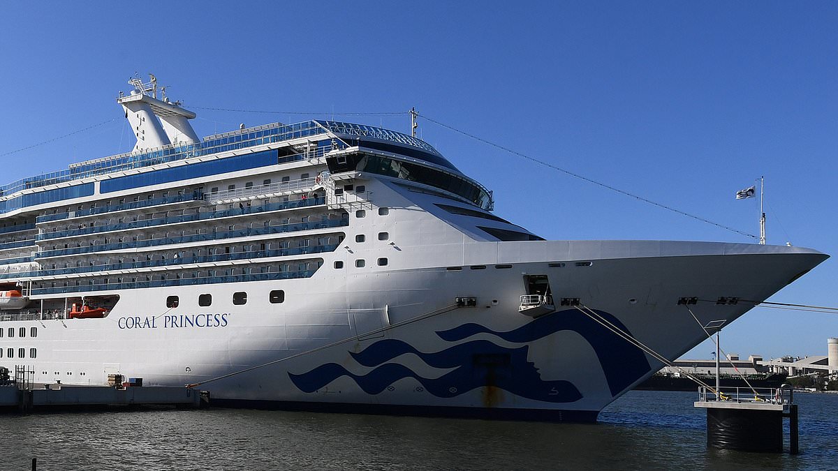 alert-–-norovirus-outbreak-on-princess-cruises-ship-leaves-dozens-of-passengers-and-crew-sick-and-forced-into-isolation