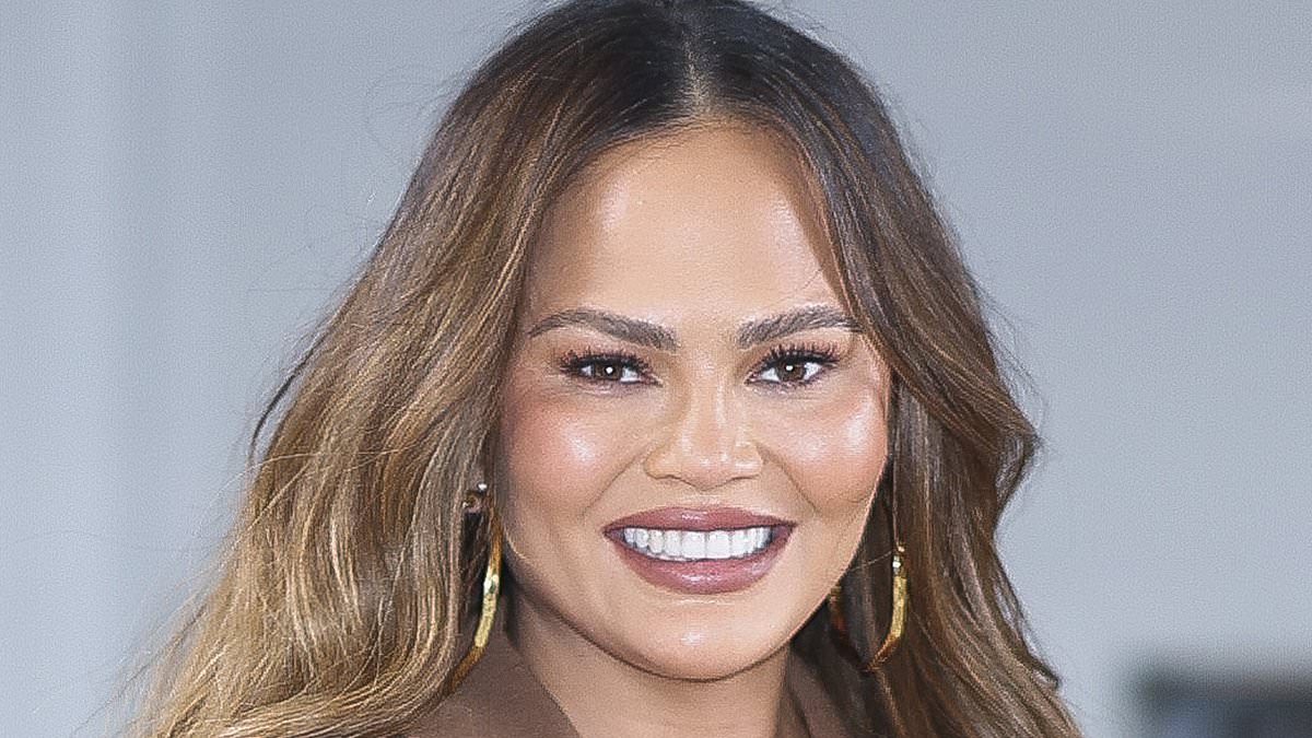 alert-–-chrissy-teigen-gives-up-another-vice-after-admitting-to-cigarette-addiction