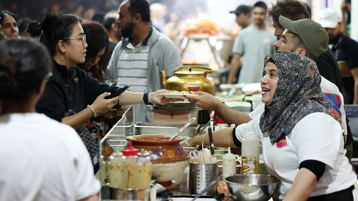 alert-–-i-went-to-the-ramadan-night-markets-in-australia-and-this-change-needs-to-happen-now-after-eshays-ruined-it-for-me