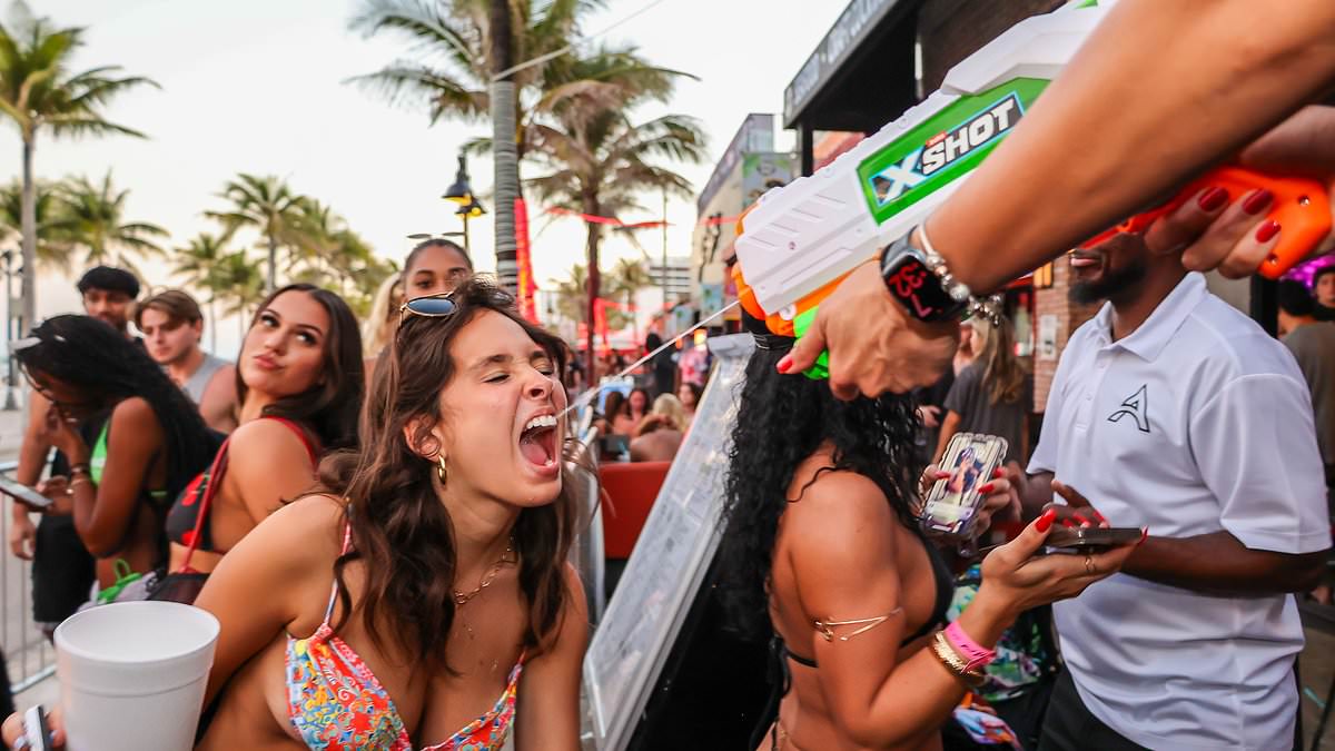 alert-–-rowdy-college-students-descend-on-fort-lauderdale-for-spring-break-as-city-welcomes-booze-fueled-revelry