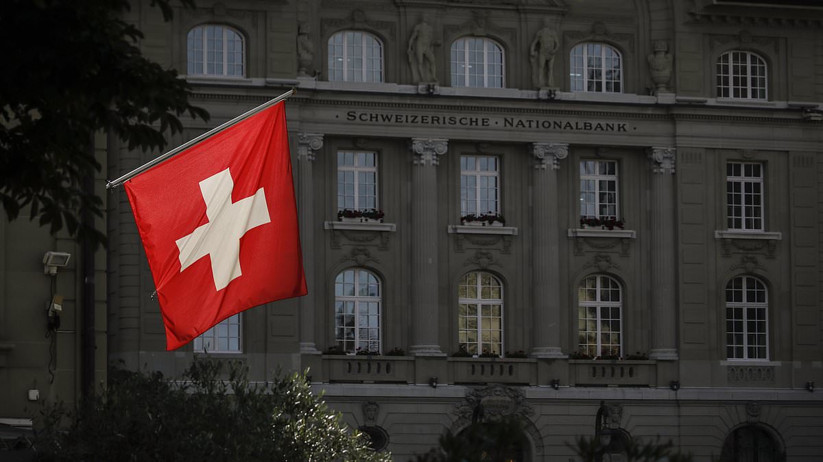 alert-–-rich-americans-rush-to-open-swiss-bank-accounts-to-avoid-being-targeted-by-trump