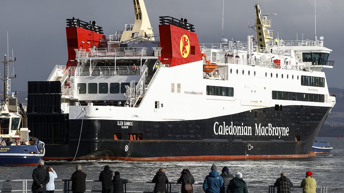 alert-–-taxpayers-hit-with-1m-bill-over-calmac-ferries-chaos