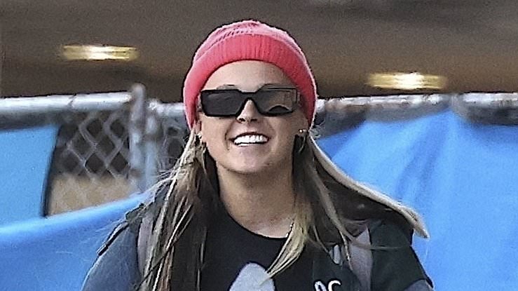 alert-–-jojo-siwa’s-big-uk-return:-celebrity-big-brother-star-reveals-she’s-pulling-strings-to-return-to-england-‘soon’-as-fans-go-wild-over-‘relationship’-with-chris-hughes
