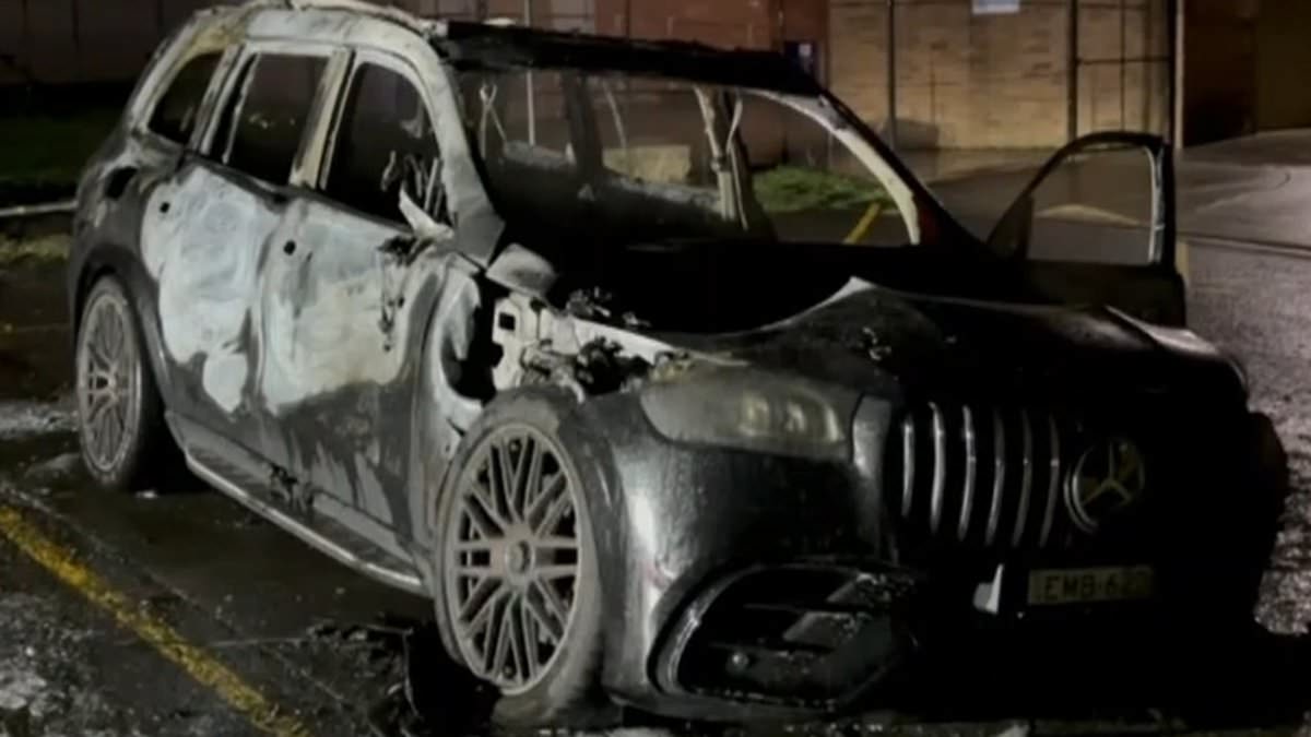 alert-–-shooting-rocks-marsden-park,-sydney-–-as-burnt-out-car-found-nearby
