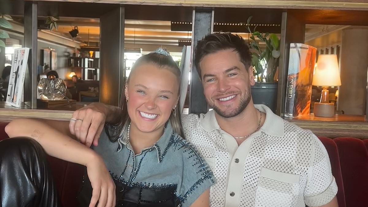 alert-–-chris-hughes-‘will-replace-christine-mcguinness-on-celebs-go-dating’-as-she-quits-the-show-in-huge-move-–-days-after-he-insisted-close-bond-with-jojo-siwa-was-‘platonic’