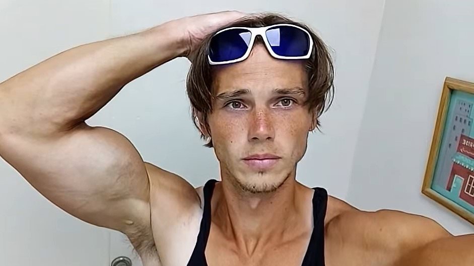 alert-–-studly-panhandler-‘brad-love’-lives-in-gated-community-and-turned-to-begging-because-‘it’s-easier-than-working’