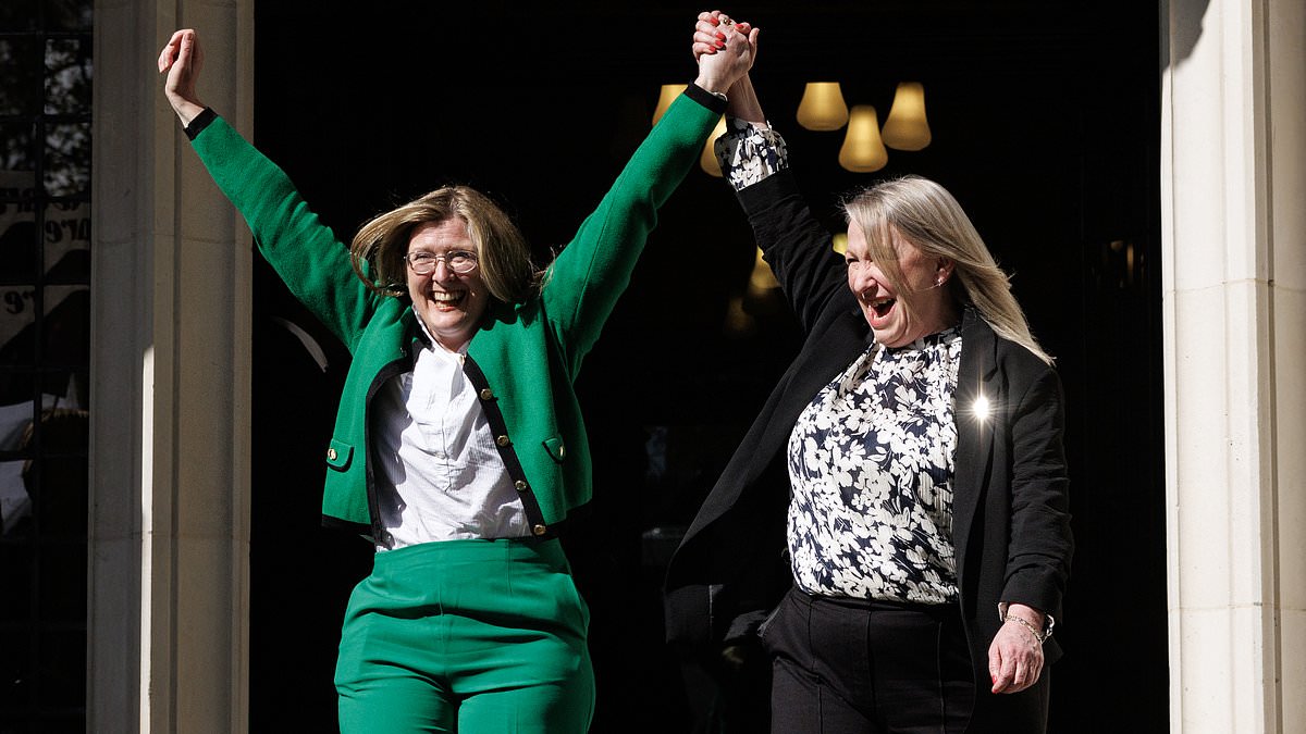 alert-–-trans-players-could-be-banned-from-women’s-snooker-as-well-as-football-and-cricket-–-as-stonewall-charity-is-criticised-for-claiming-gender-ruling-isn’t-law