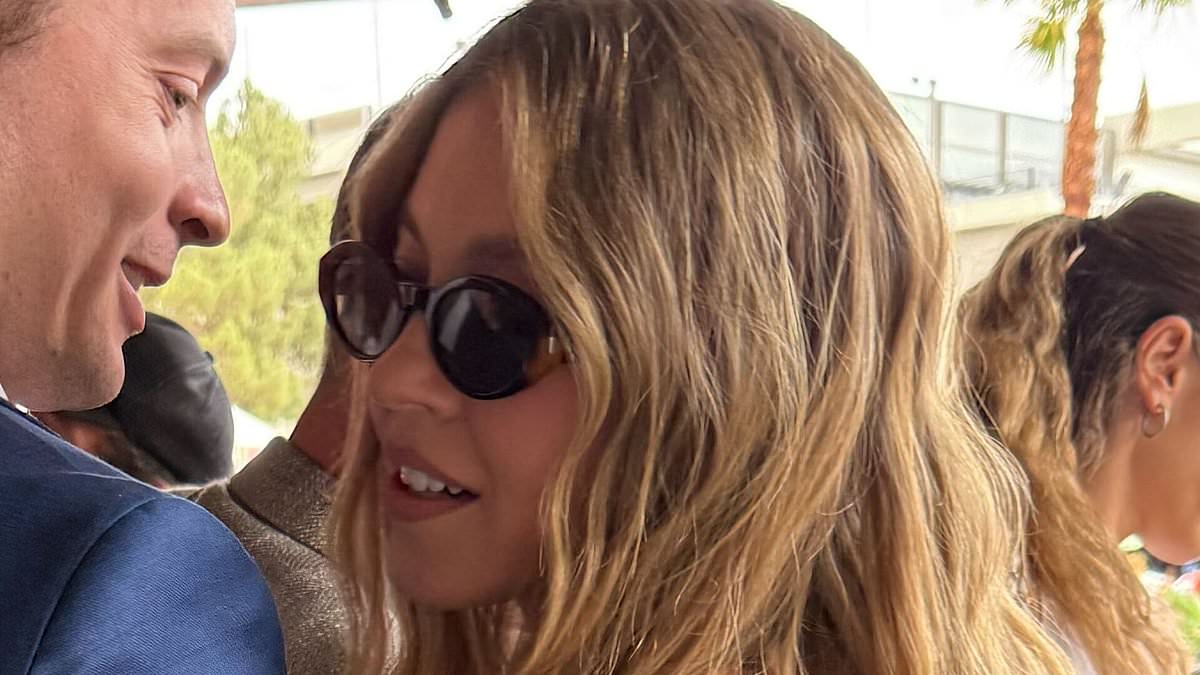 alert-–-watch-newly-single-sydney-sweeney’s-flirty-exchange-with-mgk-and-patrick-schwarzenegger…-it-ends-in-humiliation-for-one-of-them