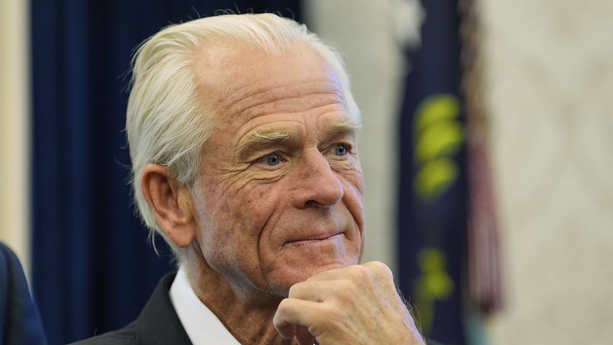 alert-–-top-trump-aide-says-britain-is-now-a-‘servant-of-communist-china’-and-will-soon-be-‘sucked-dry’-by-beijing