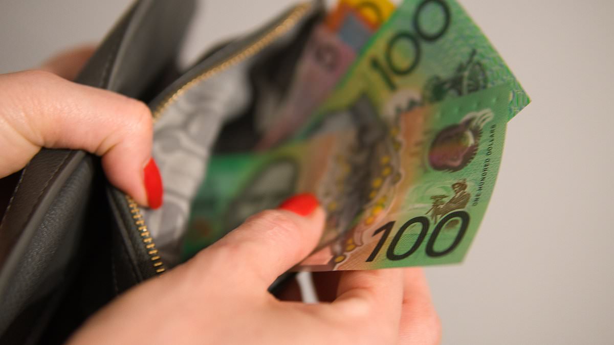 alert-–-millions-of-australians-set-to-get-a-payrise-after-anthony-albanese-claims-historic-election-win