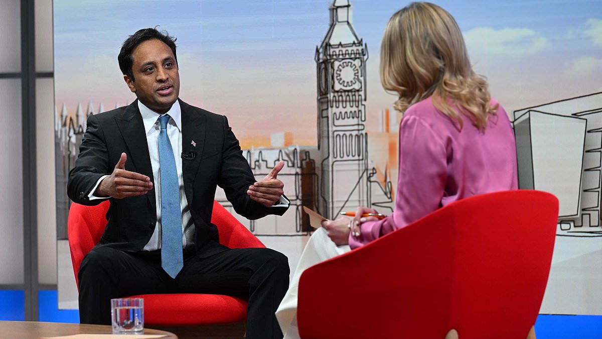alert-–-reform-uk-chairman-vows-to-use-‘every-instrument-of-power-available’-to-stop-migrants-being-housed-in-council-areas-his-party-now-controls-–-and-he-says-they’ll-get-400-mps