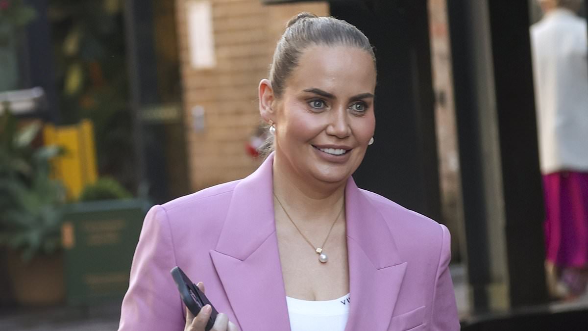 alert-–-tennis-legend-jelena-dokic-shows-off-her-slimmed-down-figure-in-$678-pink-suit-as-she-steps-out-in-sydney after-20kg-weight-loss