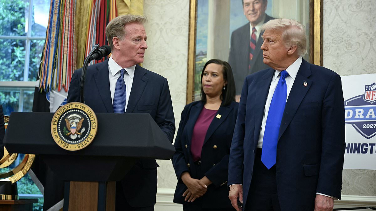 alert-–-donald-trump-breaks-major-nfl-news-with-commissioner-roger-goodell-as-league-strengthens-ties-in-washington