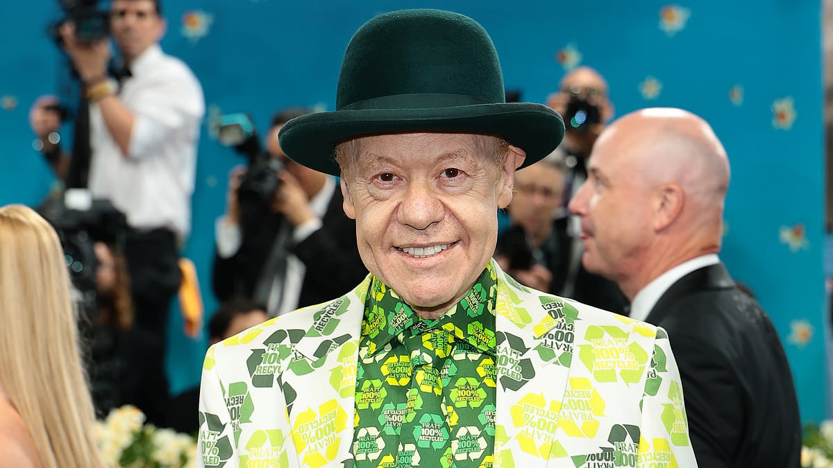 alert-–-aussie-billionaire-anthony-pratt-makes-a-bold-statement-in-a-very-eccentric-outfit-at-the-met-gala