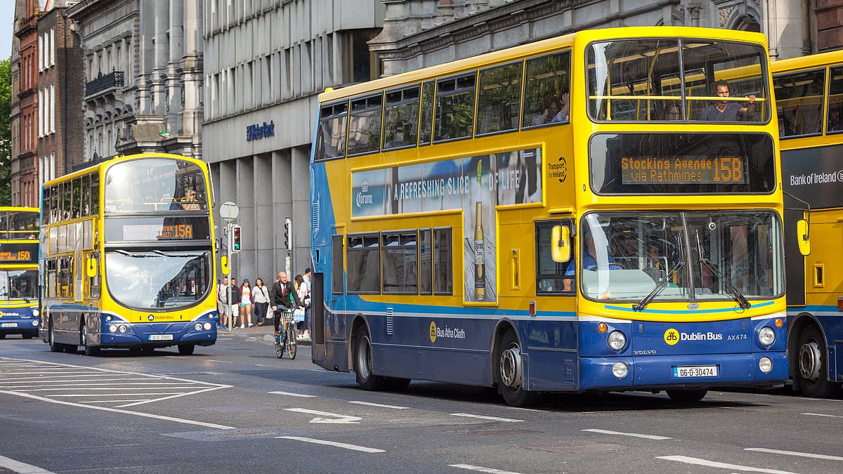alert-–-police-‘sent-to-stop-bus-after-passenger-refused-to-put-packet-of-cheese-and-onion-crisps-away’
