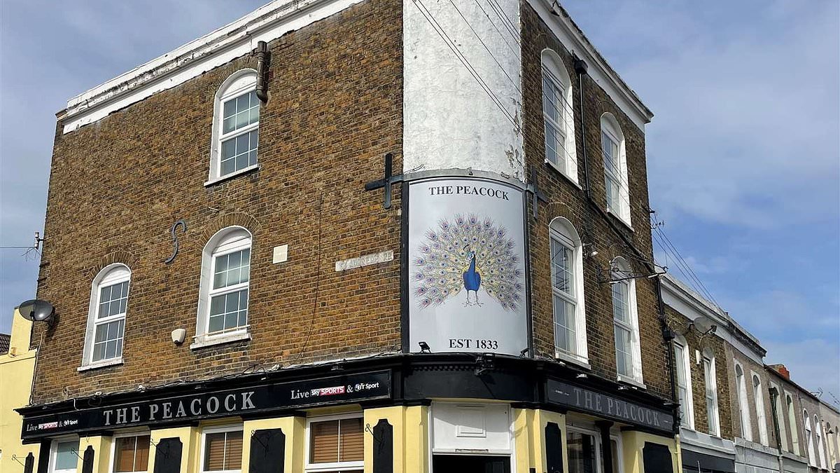 alert-–-muslim-charity-bids-to-convert-pub-into-a-mosque-six-months-after-its-original-plans-were-rejected-claiming-that-every-masjid-in-town-is-‘full’