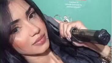 alert-–-notorious-crime-gang’s-scantily-clad-recruiter-busted-after-posing-with-assault-weapons