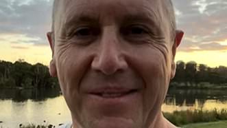 alert-–-larry-emdur-reveals-wild-encounter-with-elderly-woman-in-public-park-who-asked-him-to-‘drop-his-pants-for-$10’-–-but-not-all-is-what-it-seems