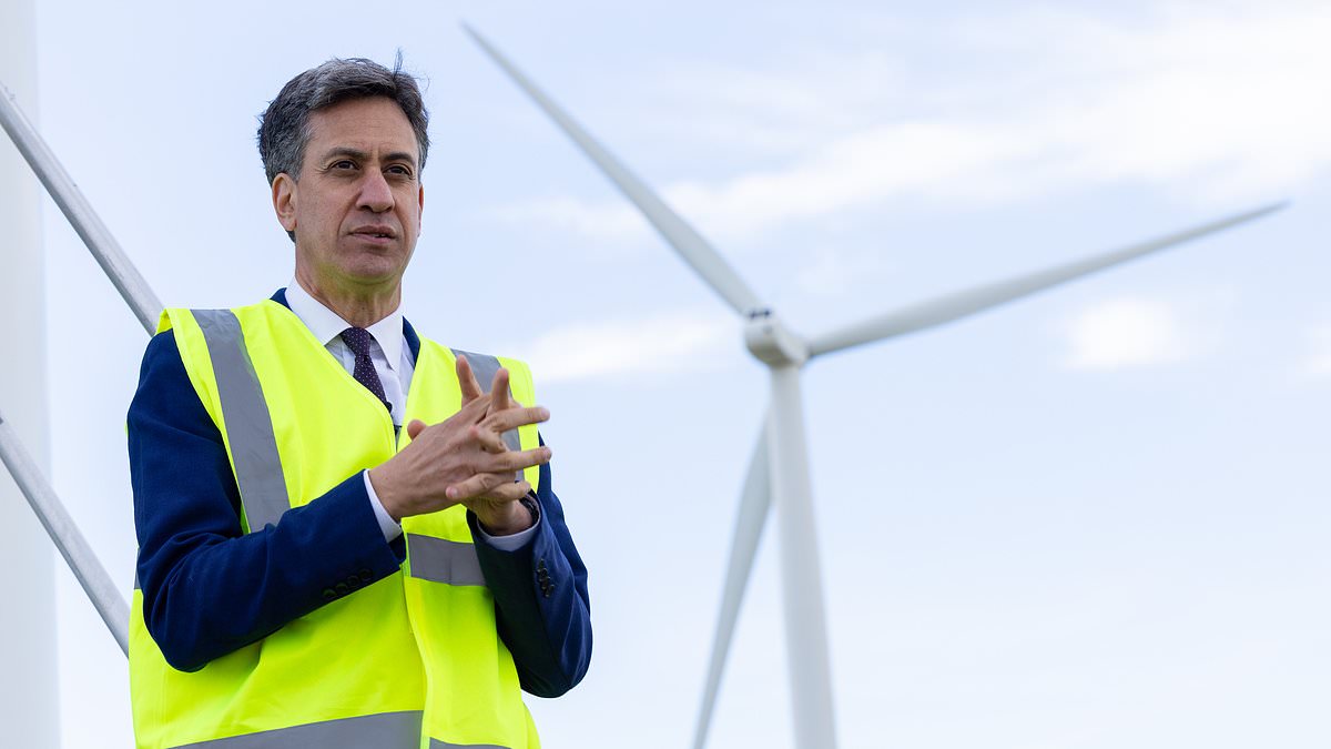 alert-–-work-on-huge-uk-offshore-wind-farm-is-halted-as-firm-warns-costs-are-too-high-–-in-body-blow-to-ed-miliband’s-net-zero-drive
