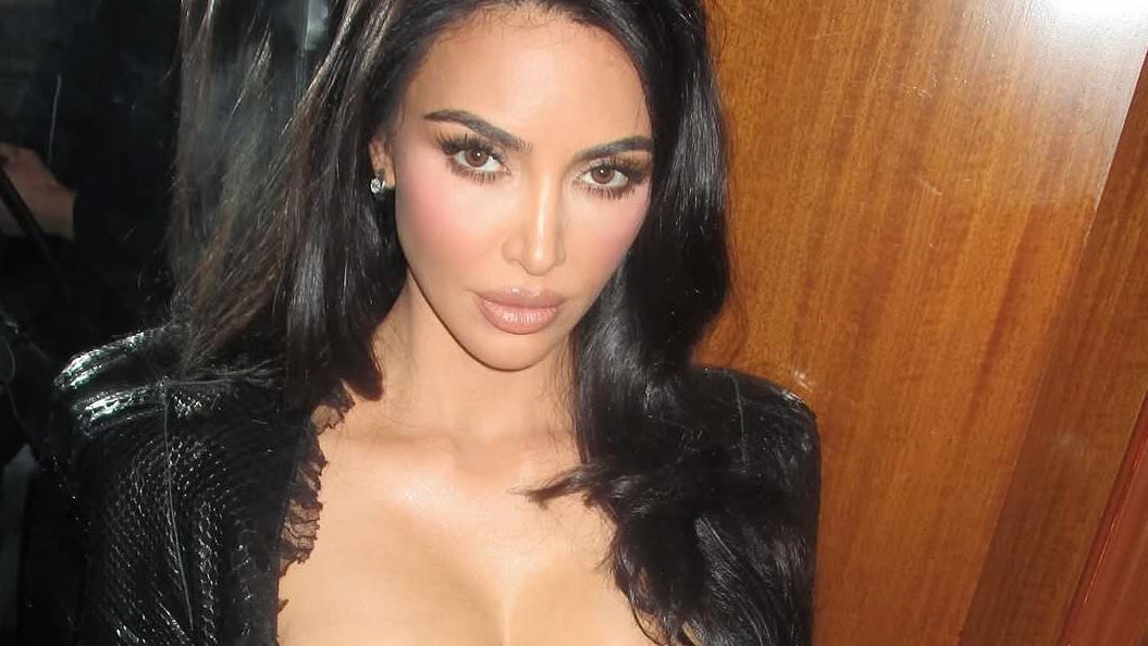 alert-–-inside-kim-kardashian’s-kinky-flesh-flashing-outfit-for-the-met-gala-afterparties