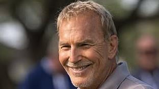 alert-–-kevin-costner,-70,-fans-call-him-a-‘beautiful-man’-as-they-lust-over-his-golf-photos
