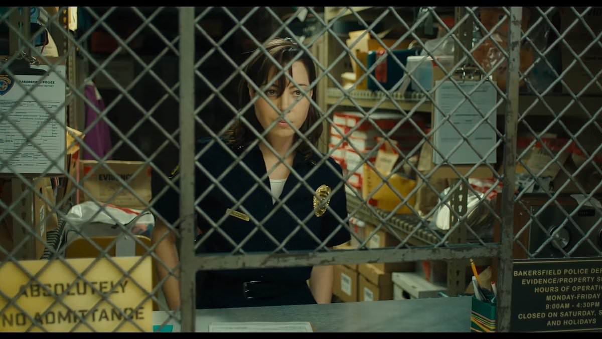 alert-–-aubrey-plaza-returns-to-big-screen-in-dark-comedy-for-first-role-since-her-husband’s-devastating-suicide