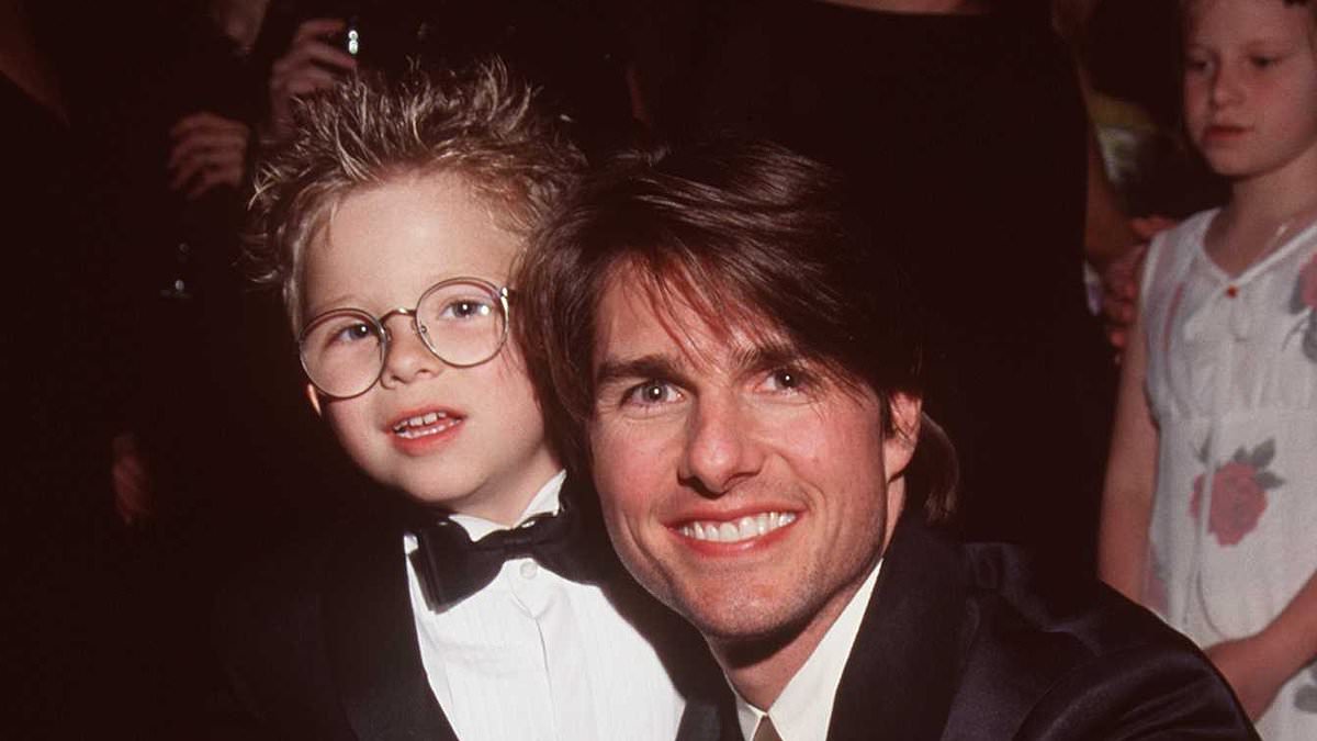 alert-–-iconic-child-star-jonathan-lipnicki-shares-heartbreaking-career-update-after-costarring-with-tom-cruise