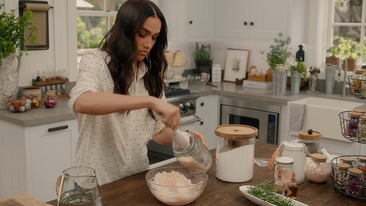 alert-–-woman-who-claims-as-ever-bath-salts-gave-her-‘catastrophic-burns’-threatens-to-sue-meghan-markle-for-$10m