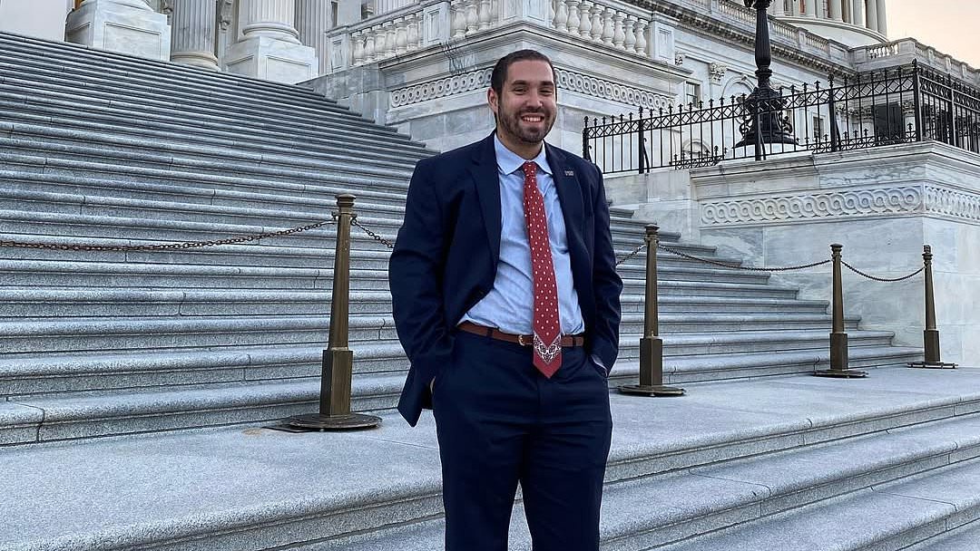 alert-–-conservative-journalist-is-fired-days-after-ilhan-omar-was-filmed-telling-him-to-‘f***-off’