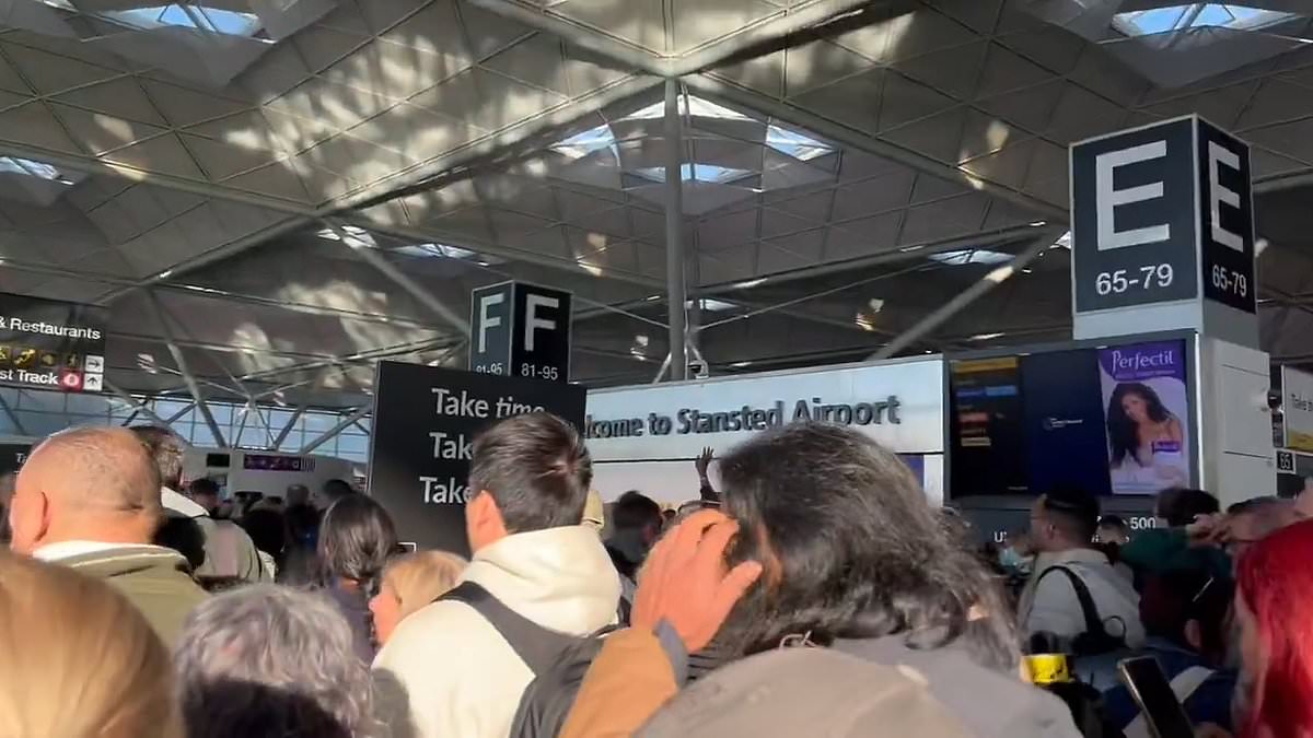 alert-–-stansted-airport-warns-of-flight-delays-as-it-issue-sparks-travel-chaos-for-holidaymakers