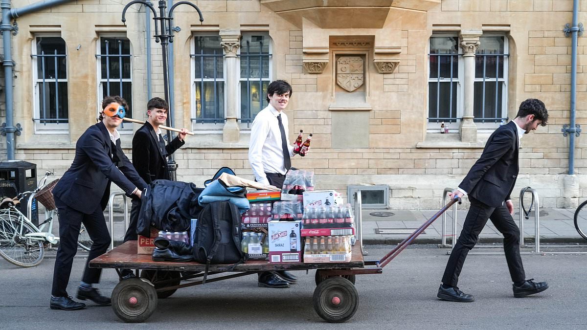 alert-–-bleary-eyed-students-head-home-after-oxford-university’s-prestigious-165-a-ticket-balliol-college-may-ball