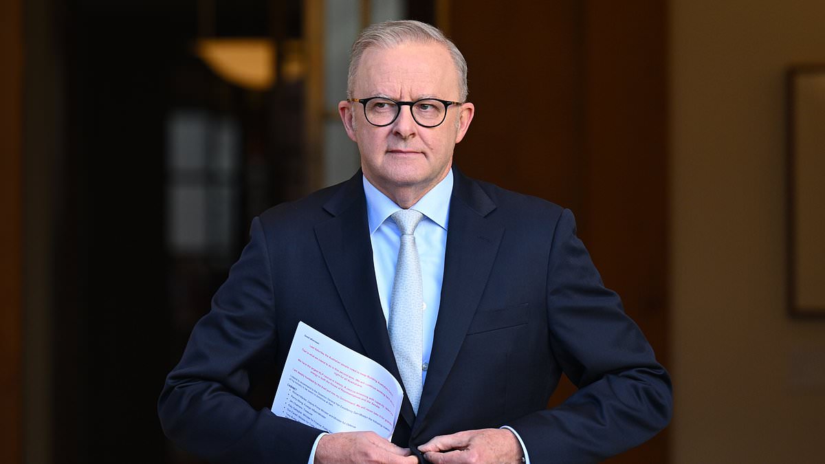 alert-–-liberal-party-leadership-race-live:-prime-minister-anthony-albanese-swearing-in-his-new-look-frontbench-as-the-knives-comes-out-in-race-to-become-the-next-liberal-party-leader
