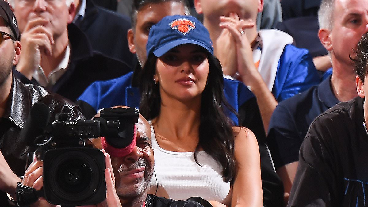 alert-–-kendall-jenner-shows-ex-boyfriend-what-he’s-missing-during-awkward-reunion-at-nba-playoffs-game