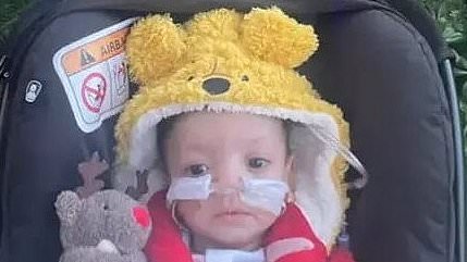 alert-–-moment-london-bus-driver-refuses-to-lower-ramp-for-disabled-toddler-in-wheelchair-–-before-driving-away-and-leaving-them-by-the-side-of-the-road
