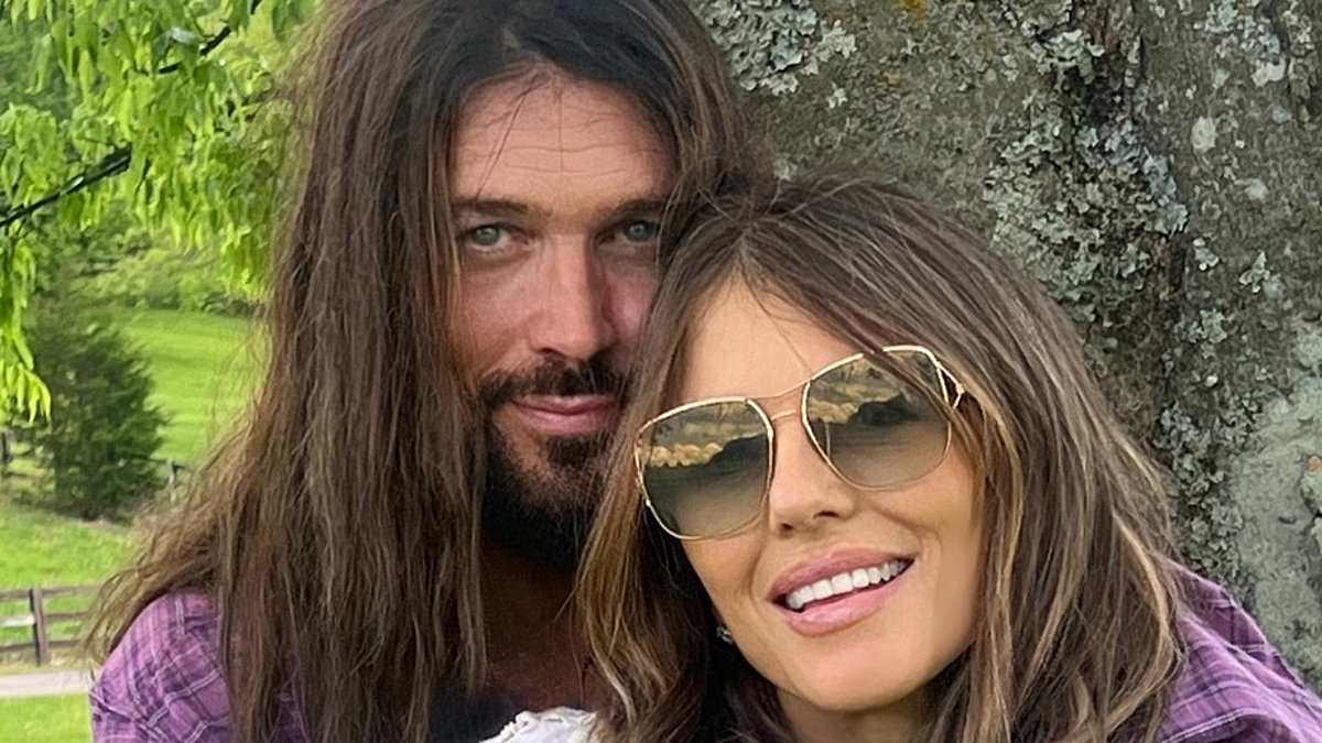 alert-–-elizabeth-hurley-gives-major-update-on-new-romance-with-billy-ray-cyrus