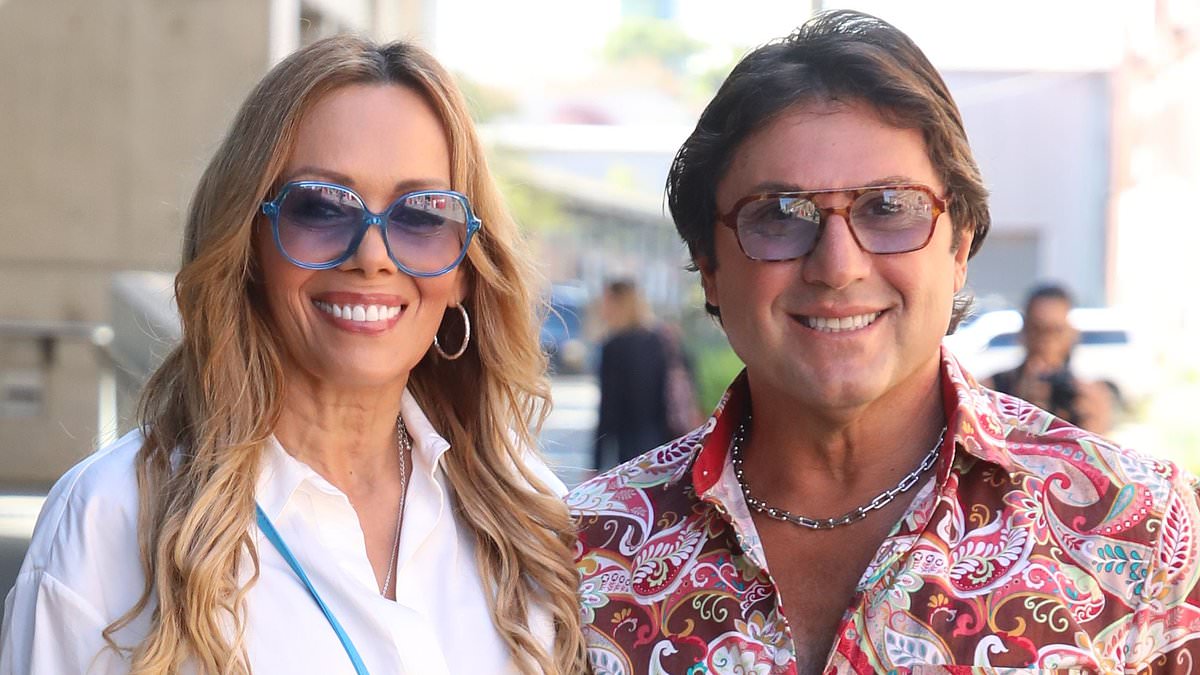 alert-–-married-at-first-sight’s-nasser-sultan-enjoys-a-date-night-at-australian-fashion-week-with-glamorous-sbs-star-girlfriend karla-grant